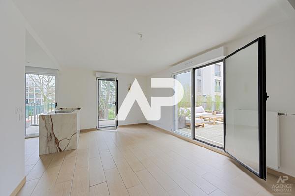 Appartement duplex Rueil-Malmaison 5 pièce(s) 108.74 m2 €750 000 ** - Référence 19622