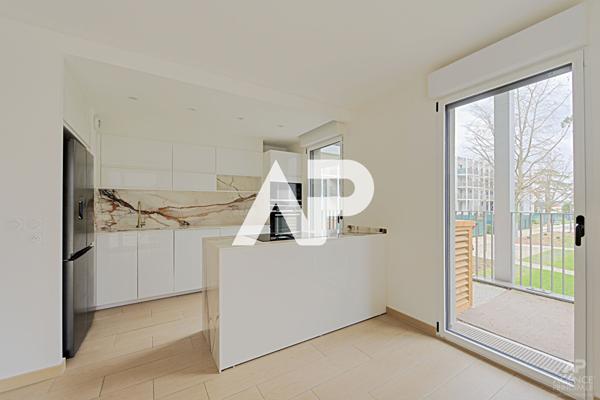Appartement duplex Rueil-Malmaison 5 pièce(s) 108.74 m2 €750 000 ** - Référence 19622