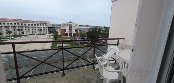Appartement 2 pièces à vendre Rochefort - 17300 / Réf: 3331