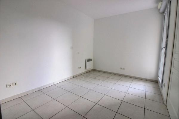 A vendre un appartement de type 2 avec balcon et Parking à Marseille 13005 - BAILLE