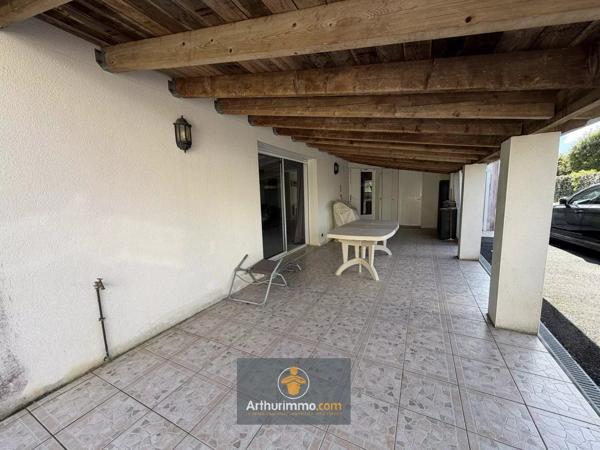 Vente                                                      Maison
                        
                     5 pièces                      131 m2                     à Courçon
