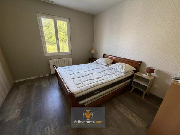 Vente                                                      Maison
                        
                     5 pièces                      131 m2                     à Courçon