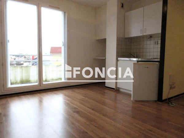 Location Studio 25.48 m² - 10 RUE PAUL ELUARD Pau 64000