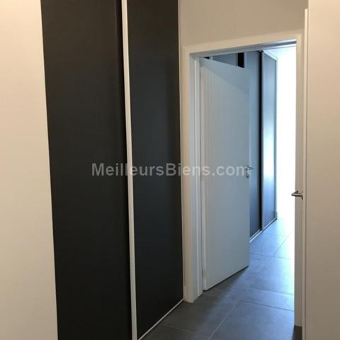 T4 neuf dans résidence standing avec piscine au centre de Lattes, vue sur le Lez et 3 stationnements