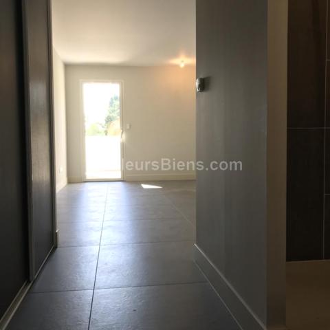 T4 neuf dans résidence standing avec piscine au centre de Lattes, vue sur le Lez et 3 stationnements