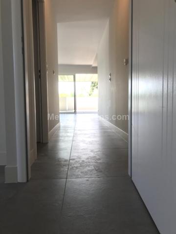 T4 neuf dans résidence standing avec piscine au centre de Lattes, vue sur le Lez et 3 stationnements