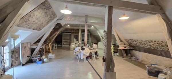 10mn à peine de CHARTRES - BELLE PROPRIÉTÉ D'ARTISTE plein coeur de la Vallée de l'Eure