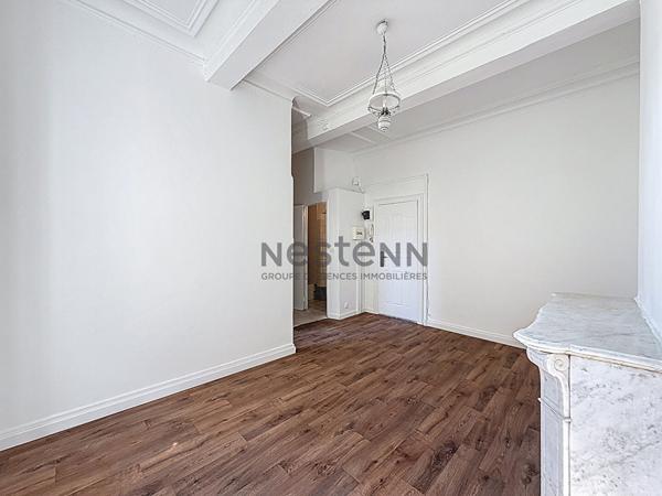 Appartement  T2 de 27m2 au 2e etage SANS ASCENSEUR - Rue SENAC 13001 Marseille