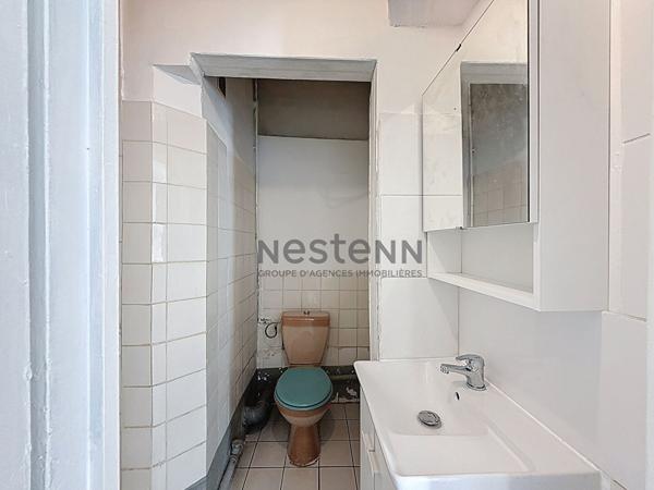 Appartement  T2 de 27m2 au 2e etage SANS ASCENSEUR - Rue SENAC 13001 Marseille