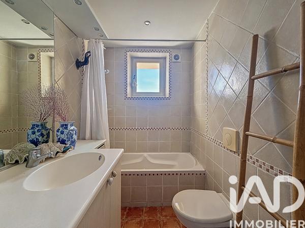 Maison à vendre 4 pièces 116 m² Châteauneuf-de-Gadagne