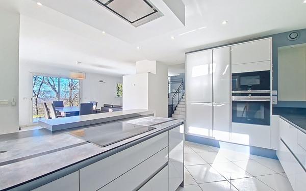 Maison à louer    4 pièces •  Massongy