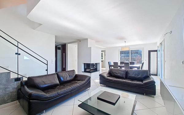 Maison à louer    4 pièces •  Massongy