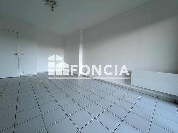 Location Appartement meublé 2 pièces 43.16 m² - 15 RUE DE LA GLOIRE La Rochelle 17000