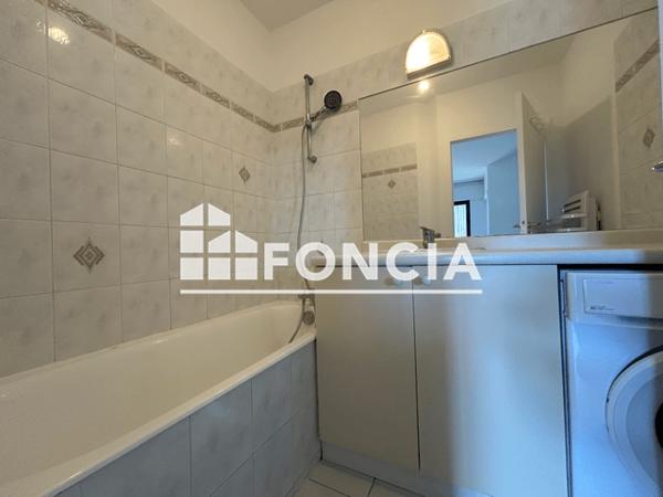Location Appartement meublé 2 pièces 43.16 m² - 15 RUE DE LA GLOIRE La Rochelle 17000