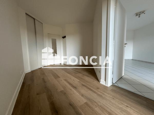 Location Appartement meublé 2 pièces 43.16 m² - 15 RUE DE LA GLOIRE La Rochelle 17000