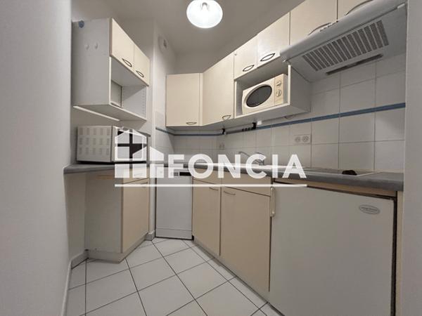 Location Appartement meublé 2 pièces 43.16 m² - 15 RUE DE LA GLOIRE La Rochelle 17000