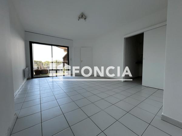 Location Appartement meublé 2 pièces 43.16 m² - 15 RUE DE LA GLOIRE La Rochelle 17000