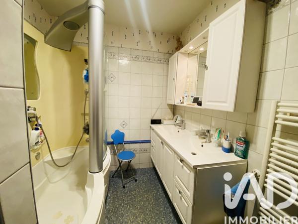 Maison à vendre 8 pièces 193 m² Haudrecy