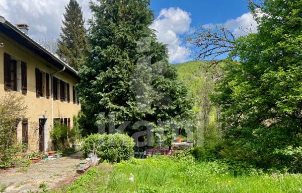 Maison de 385 m²