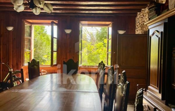 Maison de 385 m²
