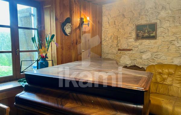 Maison de 385 m²