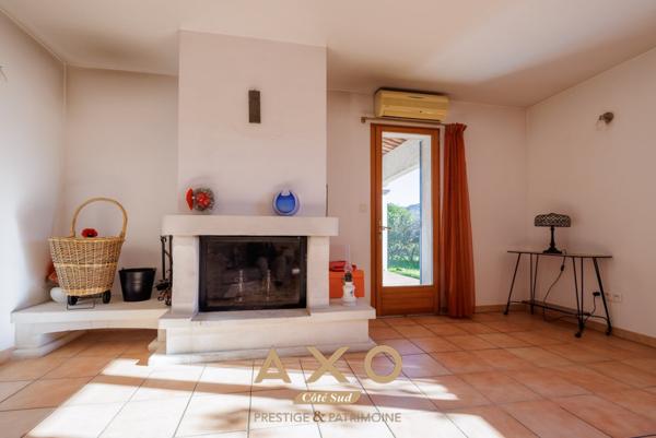 GEMENOS - MAISON DE PLAIN PIED - T4 - GARAGE - PISCINE - 750 000