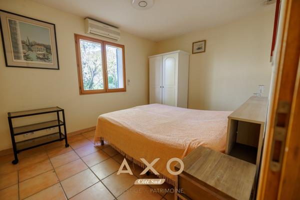 GEMENOS - MAISON DE PLAIN PIED - T4 - GARAGE - PISCINE - 750 000