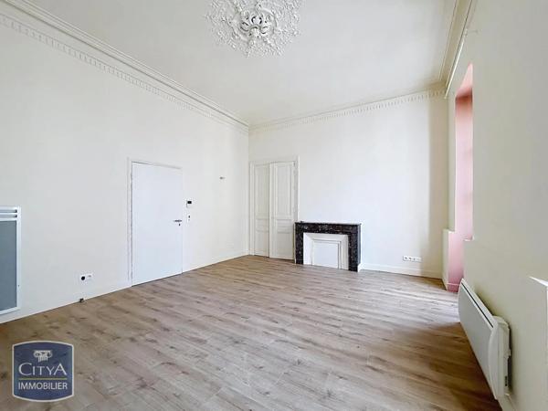 Appartement à louer 2 pièces 38.7m² Nîmes (30000)