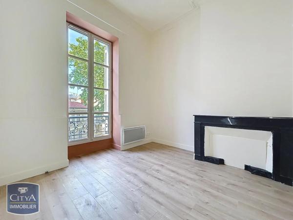 Appartement à louer 2 pièces 38.7m² Nîmes (30000)