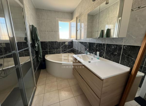 Cabestany - La Colline : Maison 3 Faces avec piscine et garage à vendre