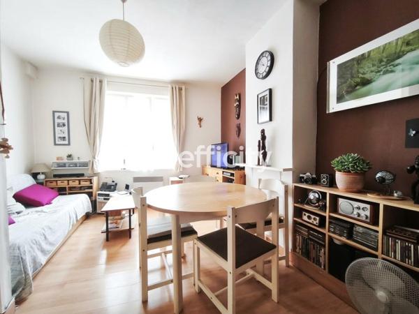 Immeuble
        
        - 75 m² Exclusivité 289 430 € *
