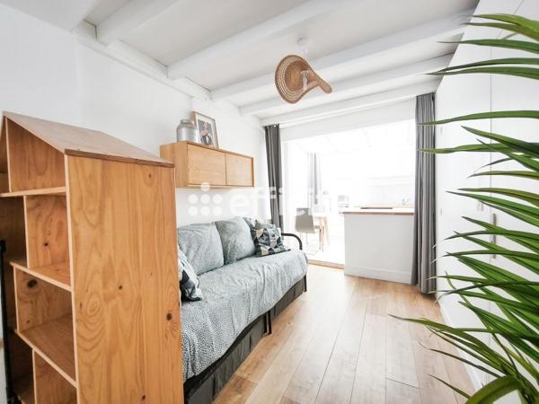 Immeuble
        
        - 75 m² Exclusivité 289 430 € *