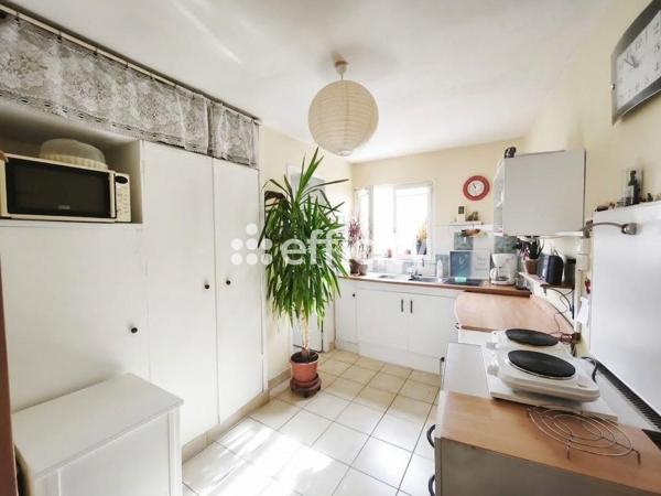 Immeuble
        
        - 75 m² Exclusivité 289 430 € *