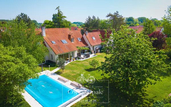 Maison à vendre    9 pièces • 234,86 m2 Cucq