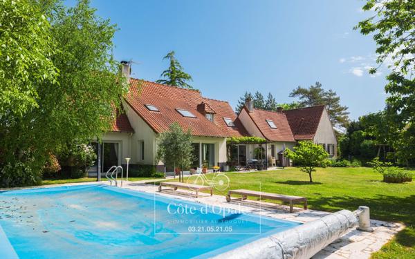 Maison à vendre    9 pièces • 234,86 m2 Cucq