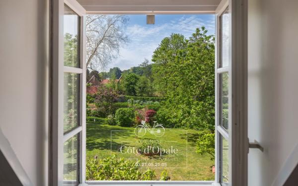 Maison à vendre    9 pièces • 234,86 m2 Cucq