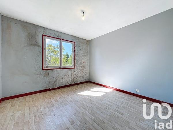 Maison à vendre 6 pièces 142 m² Salon-la-Tour