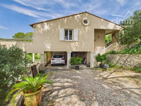 À vendre – Villa de standing avec piscine, proche centre – Saint Ambroix.