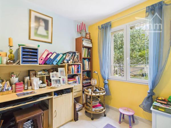 À vendre – Villa de standing avec piscine, proche centre – Saint Ambroix.