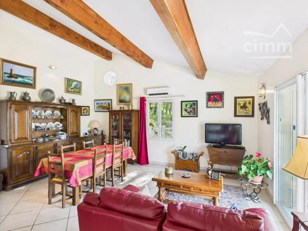 À vendre – Villa de standing avec piscine, proche centre – Saint Ambroix.