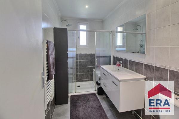 Maison Mondragon - 73m² - 570m²