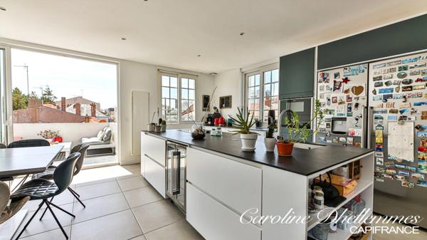 Maison de ville en plein coeur du quartier de la gare.