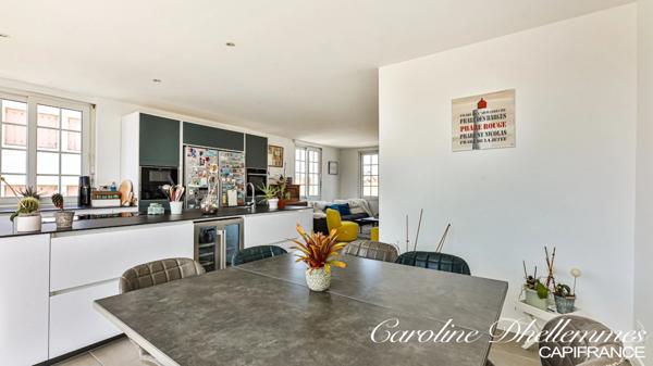 Maison de ville en plein coeur du quartier de la gare.