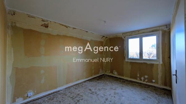 Maison à CHARBONNIERES-LES-BAINS, 69260 - 8 pièces 178m²