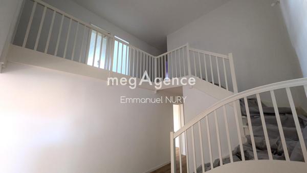 Maison à CHARBONNIERES-LES-BAINS, 69260 - 8 pièces 178m²