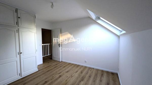 Maison à CHARBONNIERES-LES-BAINS, 69260 - 8 pièces 178m²