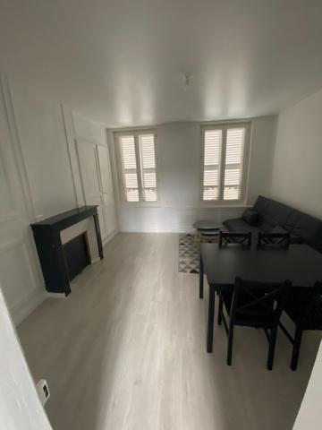Immeuble - centre ville de Gournay en Bray