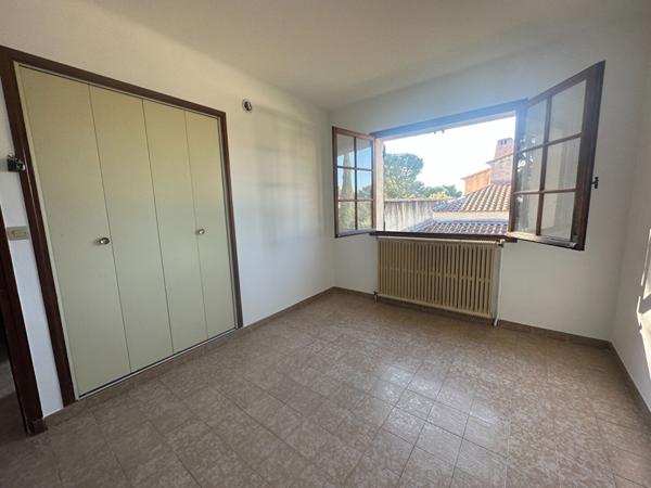 Villa 8 pièces-Saint Mitres Les Remparts