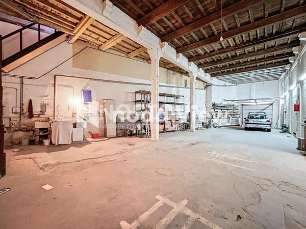 Torreilles - A VENDRE Cave Bâtisse viticole environ 480m2 garage