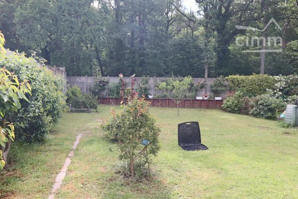Sainte Geneviève des Bois (91) - Quartier recherché car proche de la foret pour les promenades pédestres et équestres